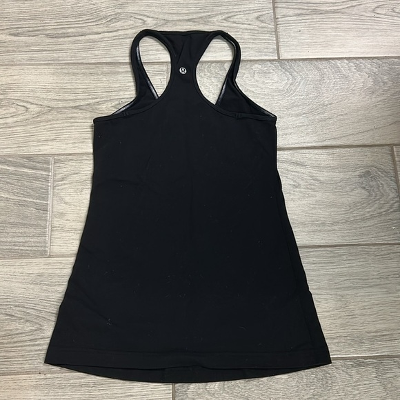 Lululemon Razorback Tee - Picture 2 of 8